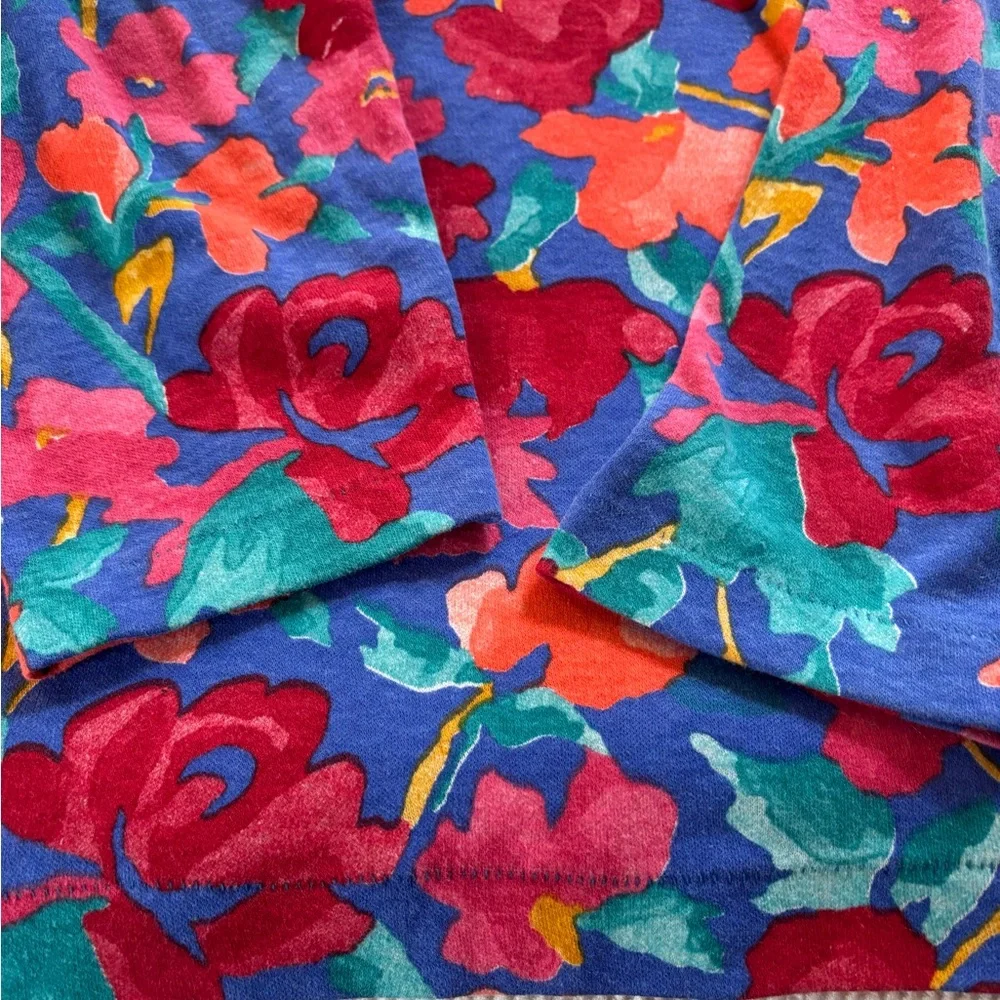 L.L. Bean Women's Long Sleeve Floral Tee - single stitch Medium - Picture 2 of 3